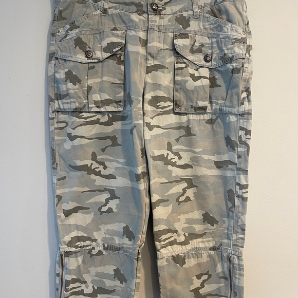 Pants - Camouflage Cargo Pants